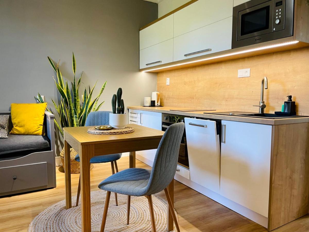 Myslbekova 16 Apartment
